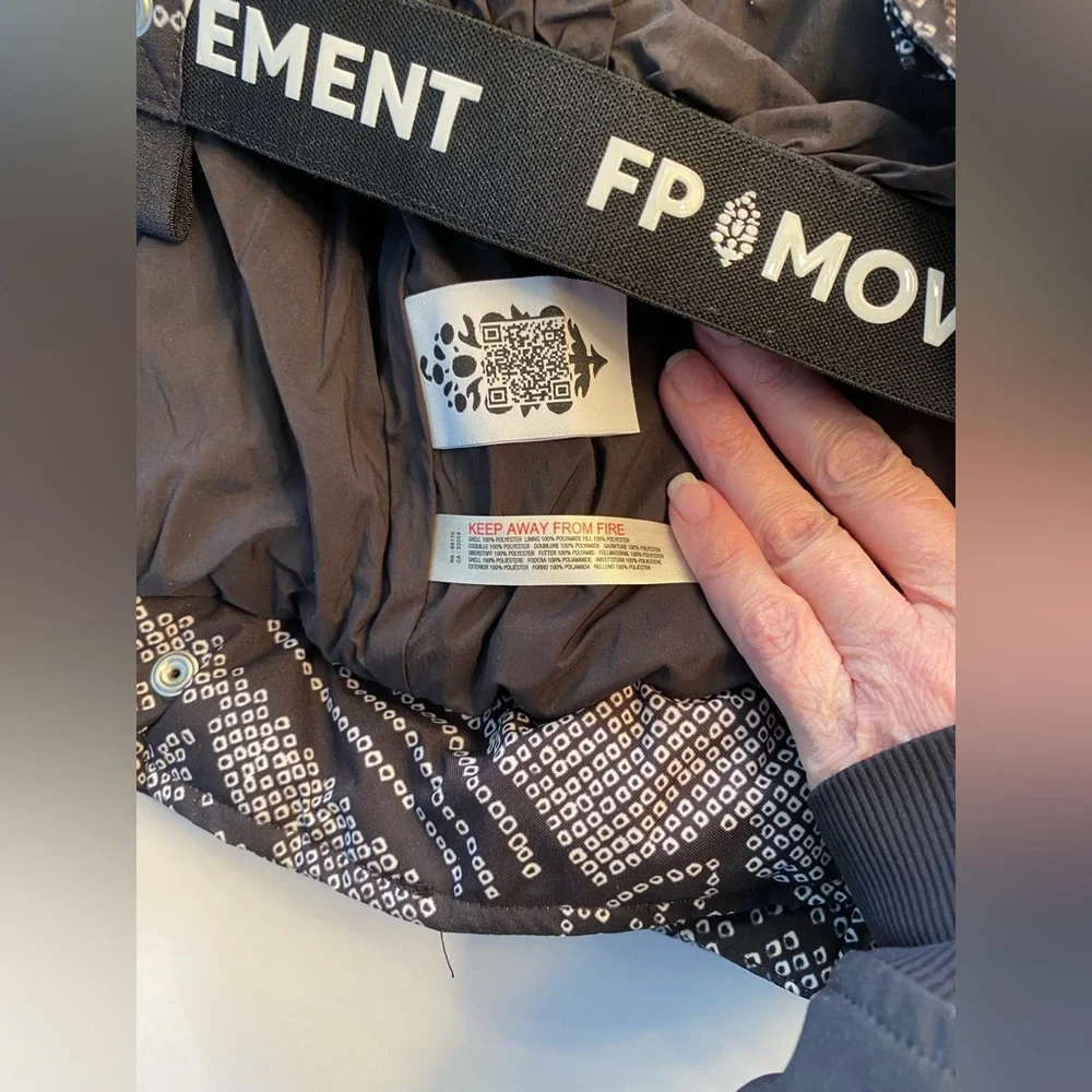 FP Movement Bunny Slope Puffer Jacket  Medium NWOT - Picture 14 of 16